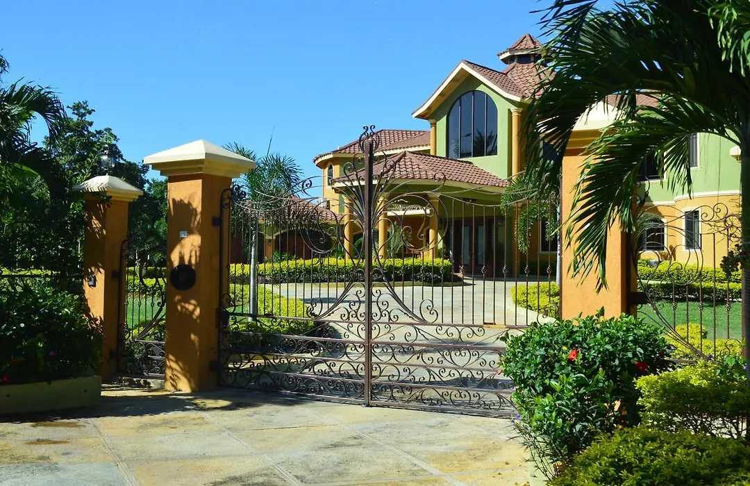 Milbrooks Resort-1