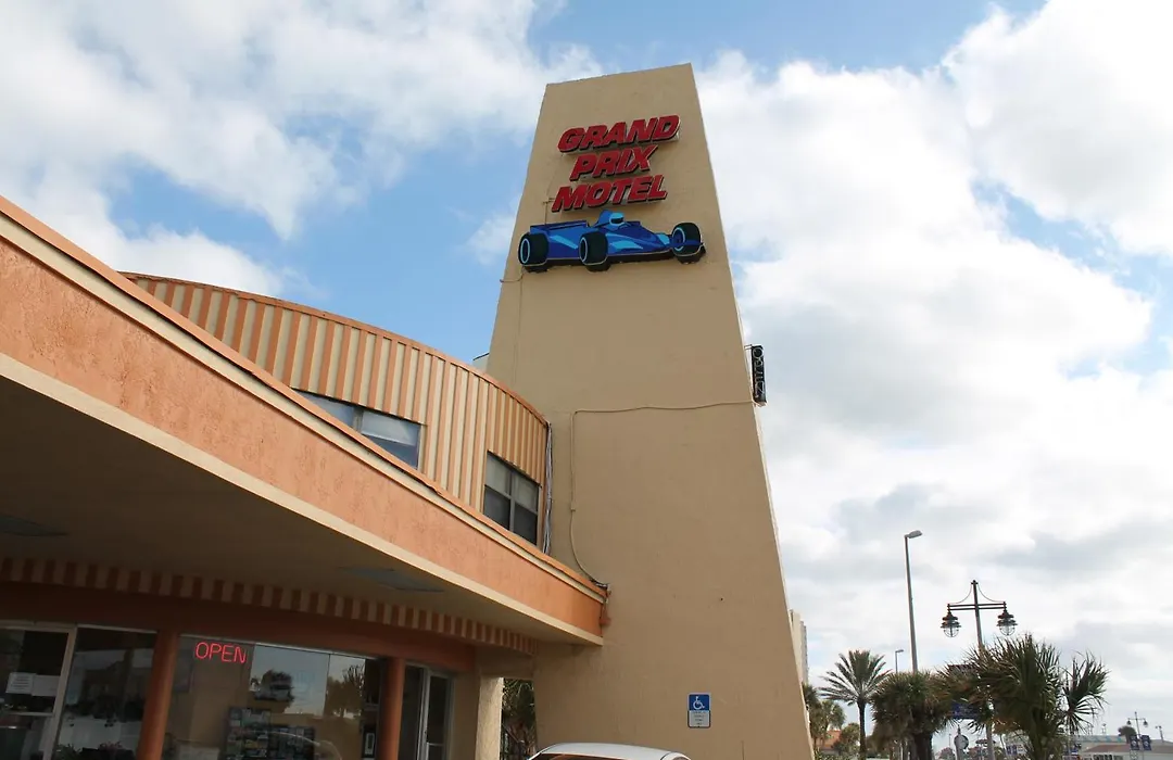 Grand Prix Motel Beach Front-1