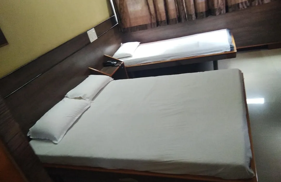Sri Saraswathi Lodge-1