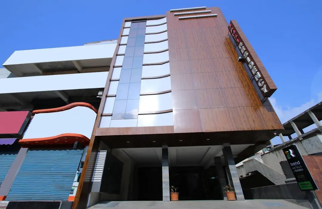 Itsy Hotels Jansi Residency-1