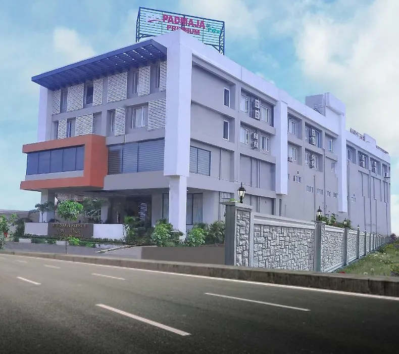Pipul Padmaja Premium Hotel-1