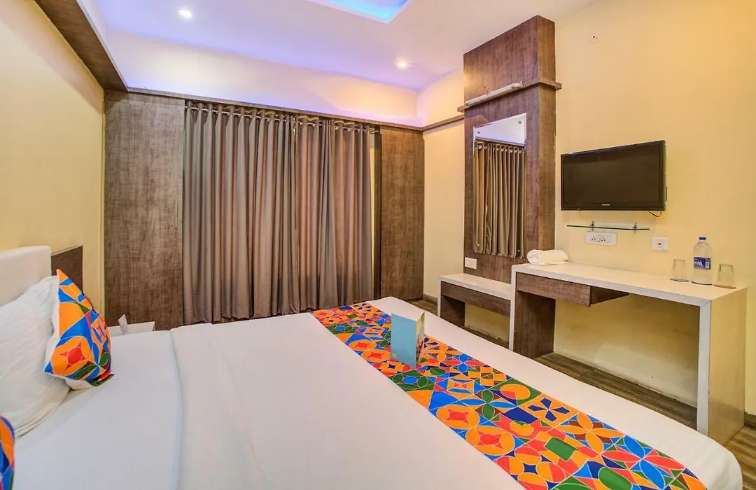 Fabhotel Bee Town - Ab Road-1
