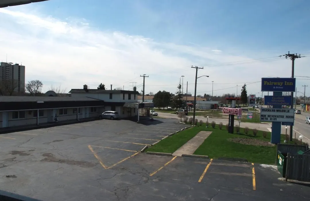 Fairway Inn & Suites-1