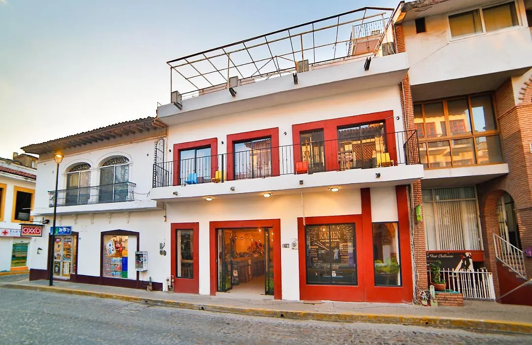 Hostal Ten To Ten Puerto Vallarta-1