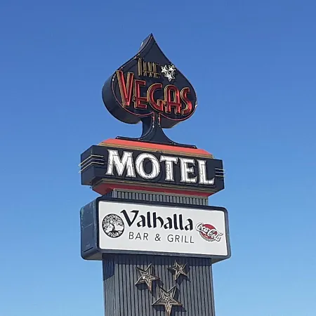 Vegas Minot Hotel-3