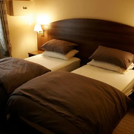 The Railway Tavern Hotel-2