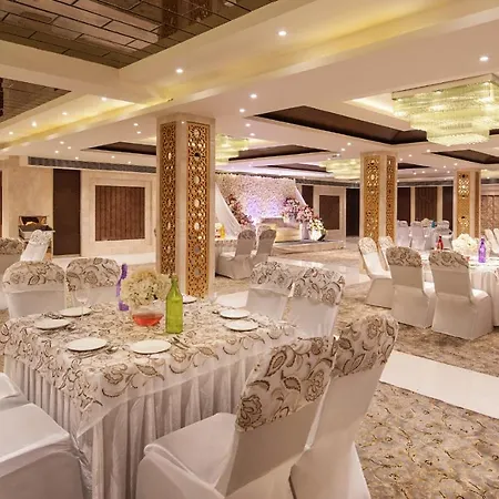 Bloom Boutique L Ranjit Avenue-2