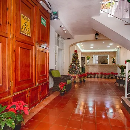 Suites Plaza Del Rio - Family Hotel Malecon Centro-3