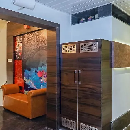 Treebo Hotel A1-2