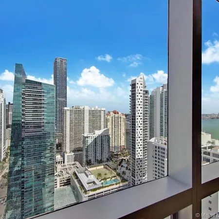 Four Seasons Hotel Miami - Luxury Private Residences-3