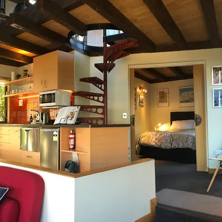Crows Nest - Queenstown Holiday Home-2