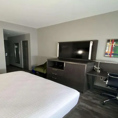 Best Western Plus City Line Hotel-2