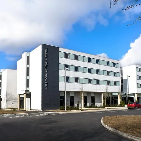 Heston Hyde Hotel-2