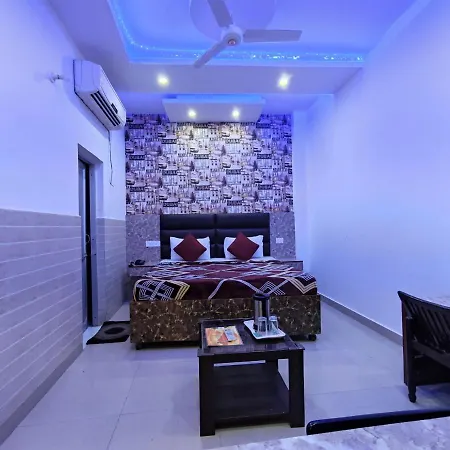 Rebirth Hotel-2