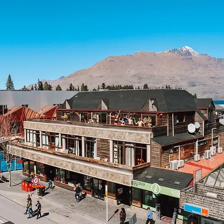 Adventure Queenstown Hostel-2