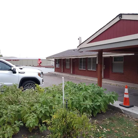 Highway Motel-3