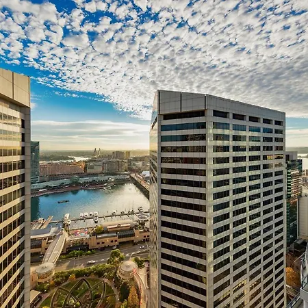 Meriton Suites Sussex Street, Sydney-2
