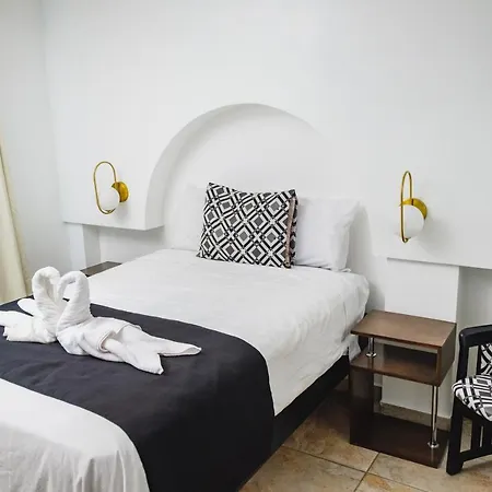 Hotel Revolucion-3