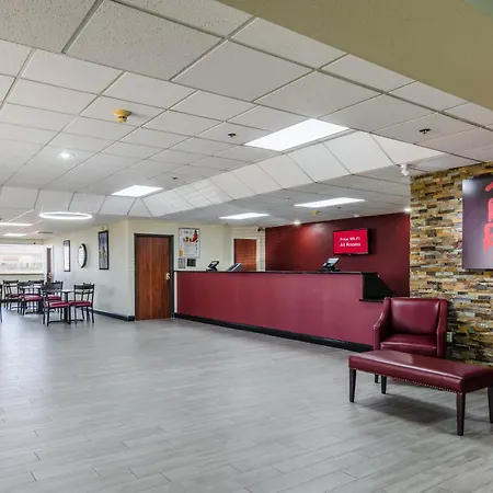 Golden Hotel Wichita Airport-3