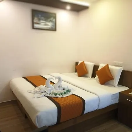 Majestic Inn-3