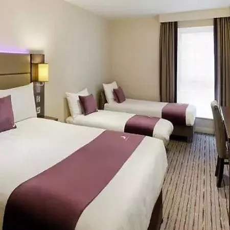 Premier Inn Manchester West Didsbury-2
