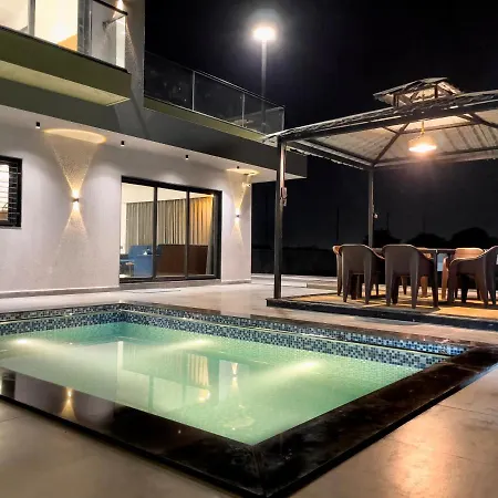 Regency Farm House With Pvt Swimming Pool Surat-2