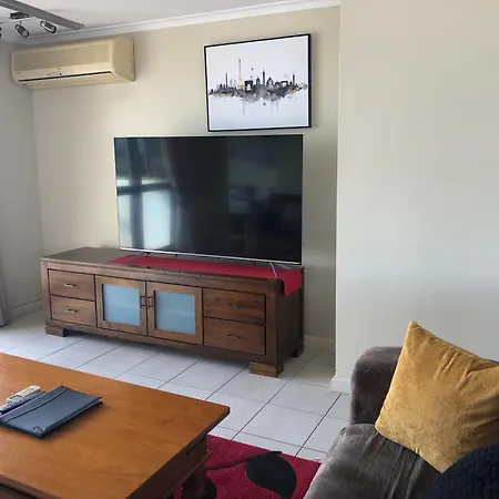 Coral Towers Holiday Suites-2