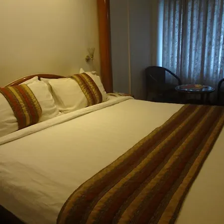 Hotel Midtown Pritam-3