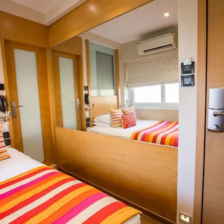 Hotel Bawa Continental Juhu Beach-3