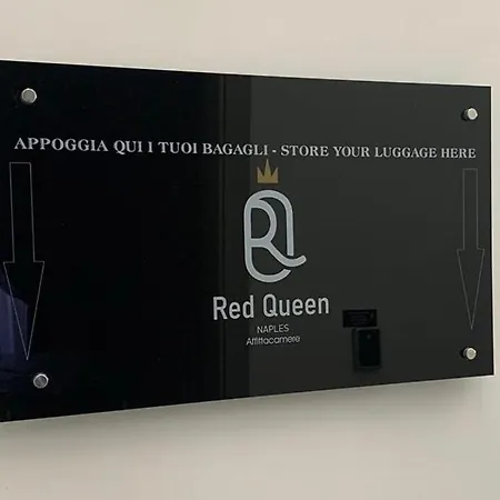 Red Queen Naples-2