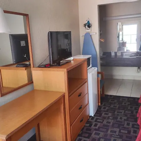 Days Inn Oklahoma City West-2