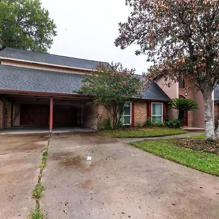 Huge 6 Bedroom With Pool, Spa, 85 Inch Tv, Game Room-2