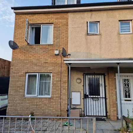 Mile End Budget Guesthouse-3