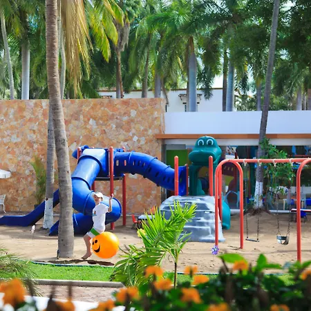 Krystal Vallarta-3