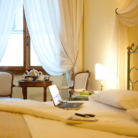 Hotel Palazzo Dal Borgo-2