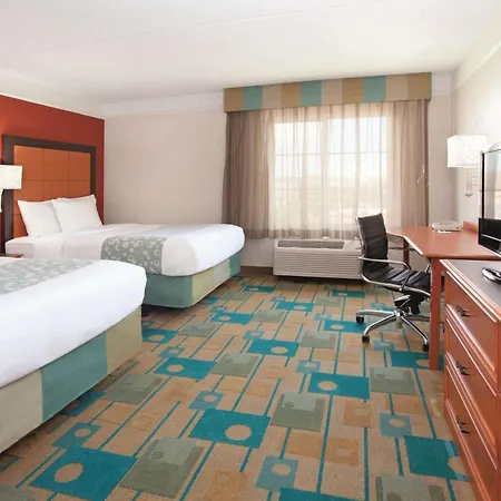 La Quinta Inn & Suites By Wyndham Colorado Springs South Ap-2