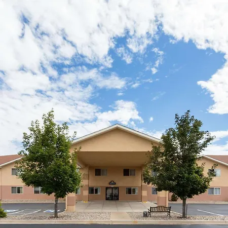 Days Inn By Wyndham Colorado Springs Airport-3
