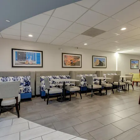 Alexis Inn And Suites Hotel-3