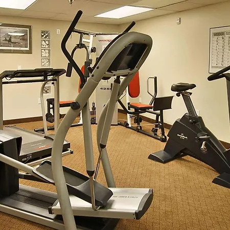 Ramada Downtown By Wyndham Anchorage-3