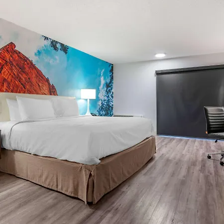 Clarion Pointe Fresno Near Yosemite-2