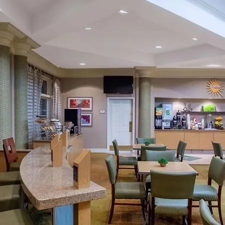 La Quinta By Wyndham Charlotte Airport South-3