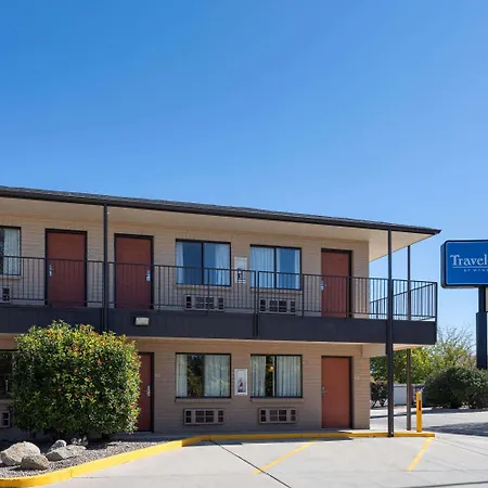 Travelodge By Wyndham Albuquerque East-3
