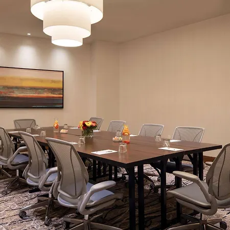 Hilton Garden Inn Long Island City-2
