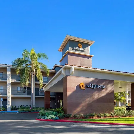 La Quinta By Wyndham Orange County Airport-3