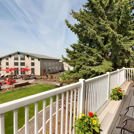 Ramada By Wyndham Spokane Airport-2