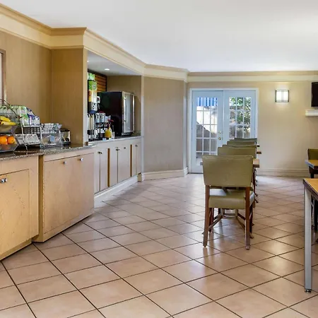 La Quinta Inn Tampa Airport Stadium Westshore-2