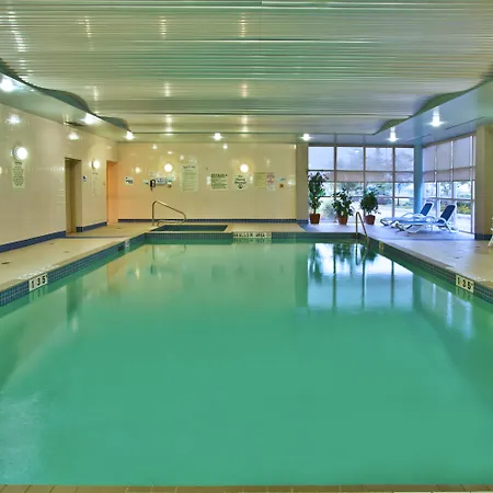 Glo Best Western Toronto Mississauga Corporate Centre-2