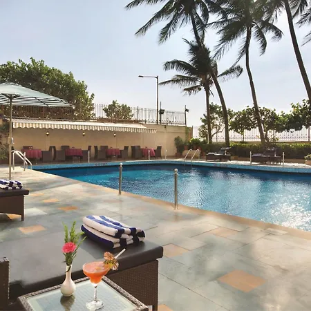 Ramada Plaza By Wyndham Palm Grove-3