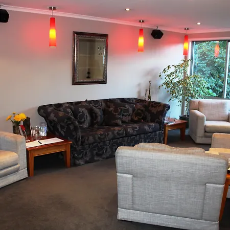 Chalet Queenstown-3