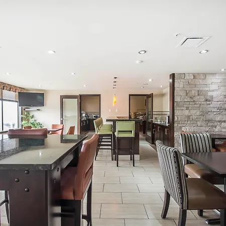 Prestige Kamloops Hotel, Worldhotels Crafted-3